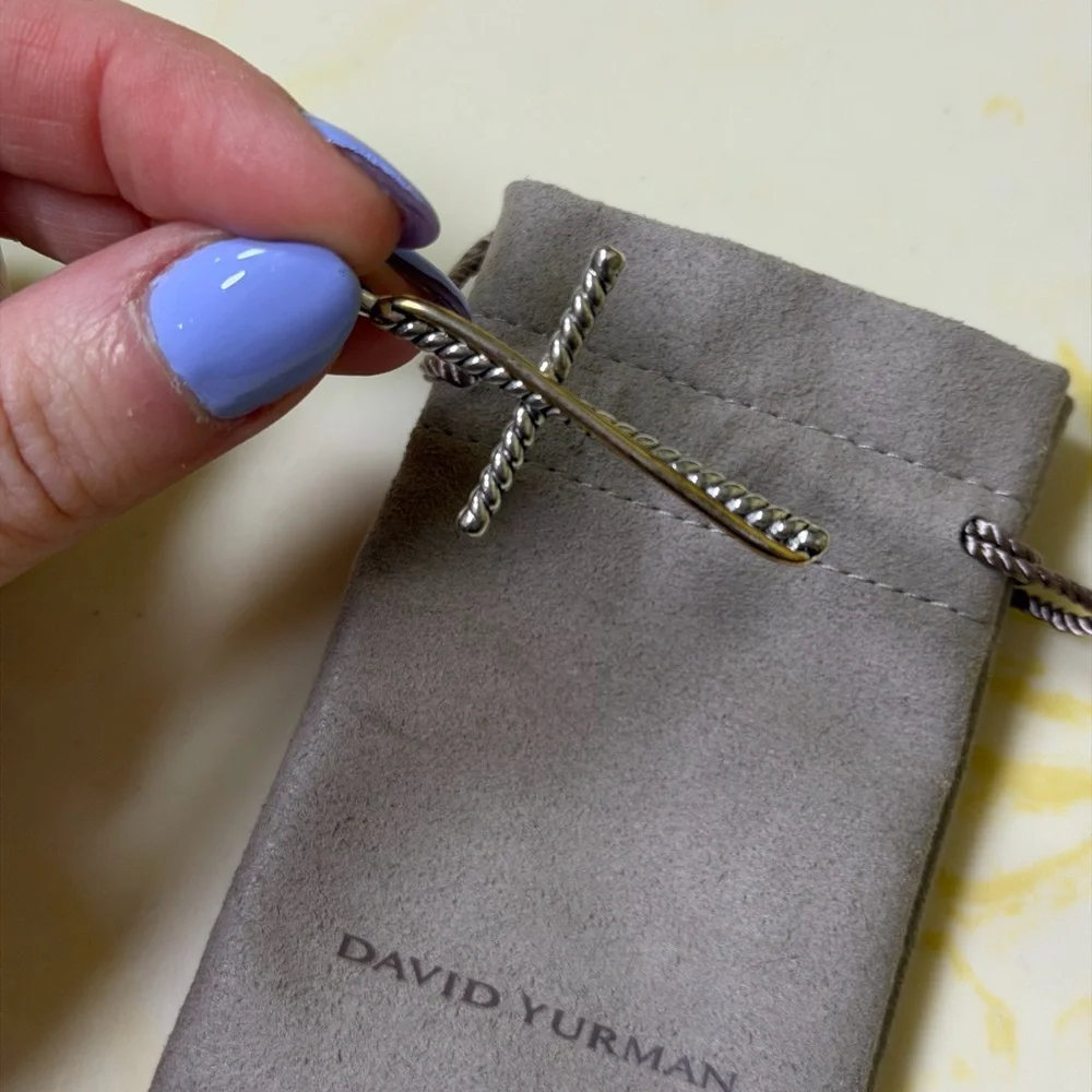 David Yurman cross pendant brushed gold - Picture 2 of 5